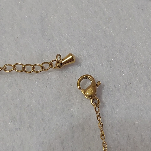 Titanium Steel Golden Heart Link Bracelet - Picture 6 of 6